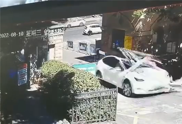 �Ͼ��o�ھW�r��